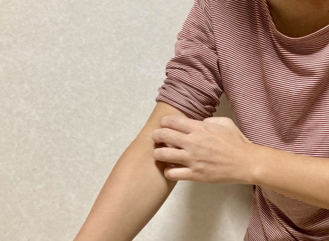 原材料と安全性：デコつるの成分解析